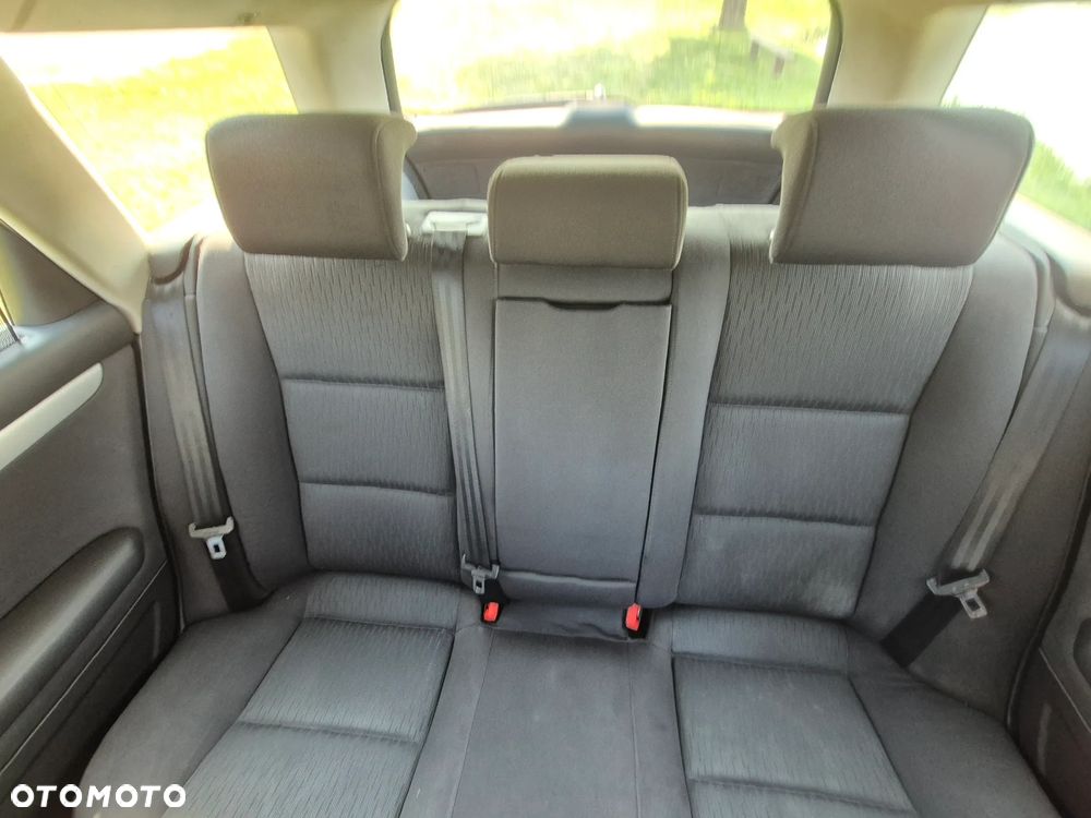 Audi A4 Avant 2.0 TDI - 4