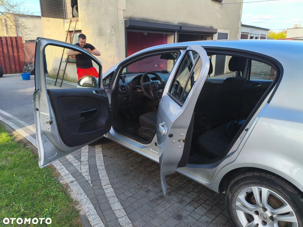 Opel Corsa - 5