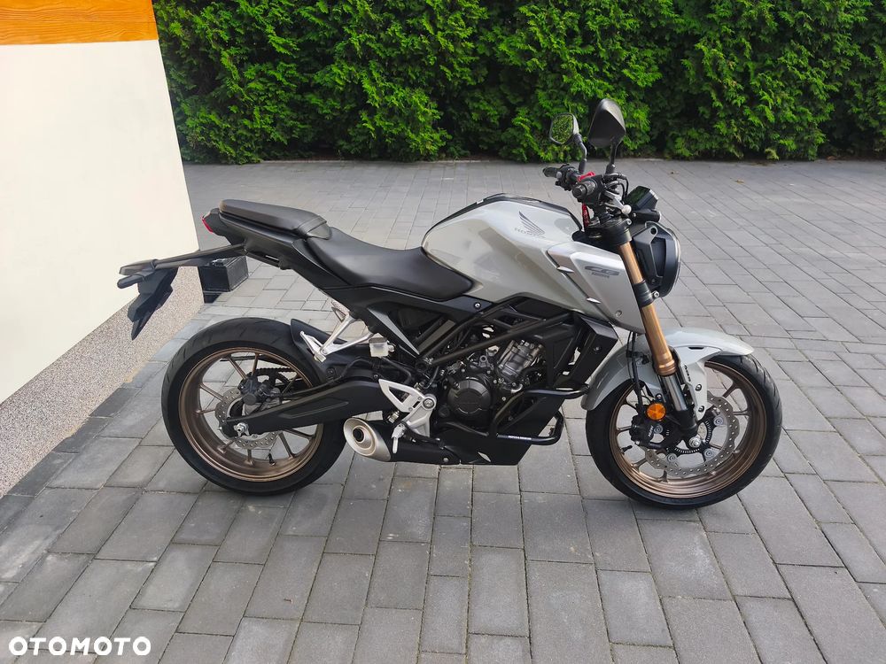 Honda CB - 2