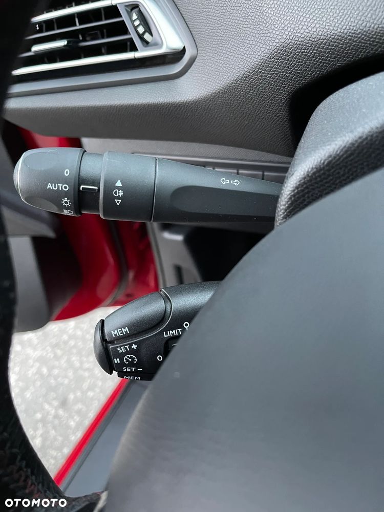 Peugeot 308 PureTech 263 Stop & Start GTi by Sport - 18