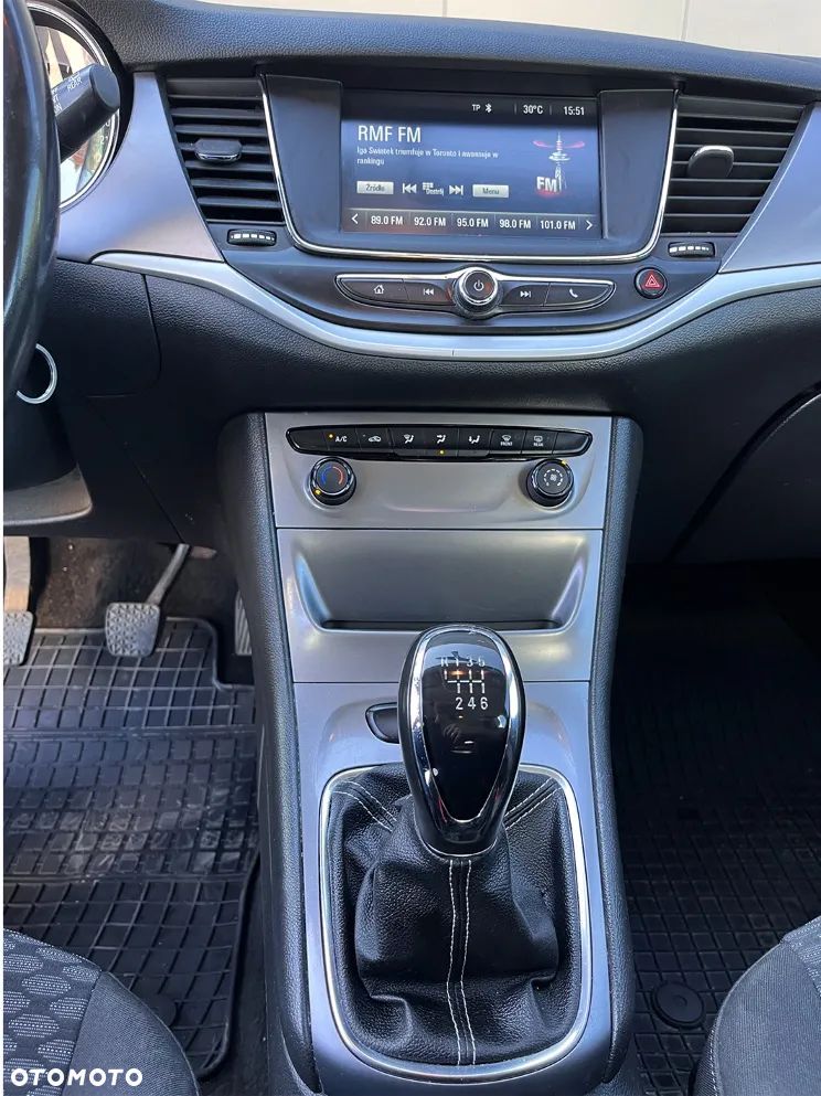Opel Astra 1.6 CDTI Enjoy - 10