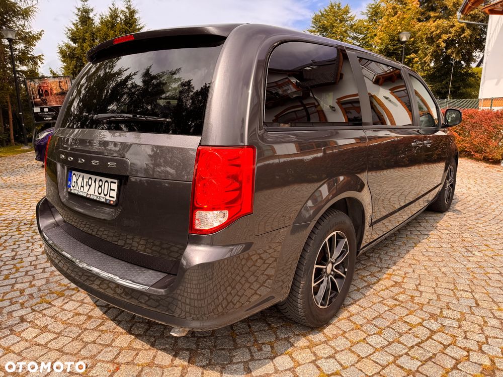 Dodge Grand Caravan 3.6 R/T - 3