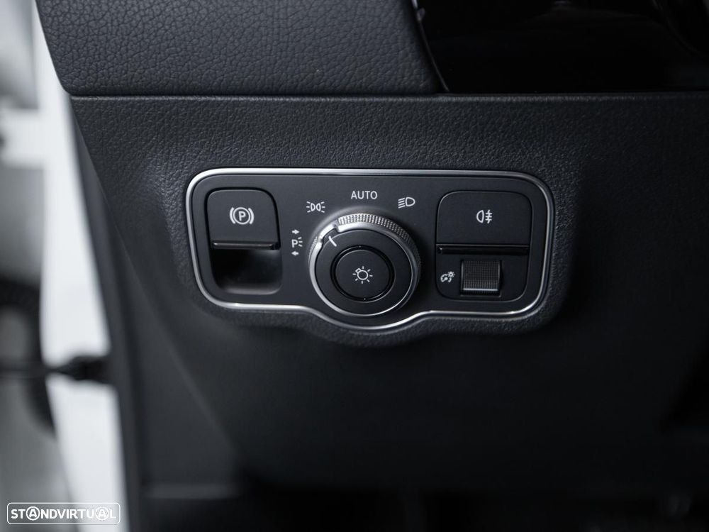 Mercedes-Benz GLA 250 e AMG Line - 18