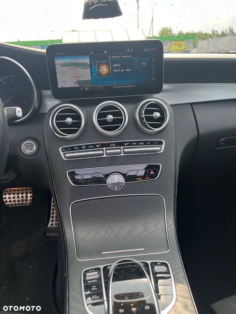 Mercedes-Benz Klasa C 300 9G-TRONIC - 17