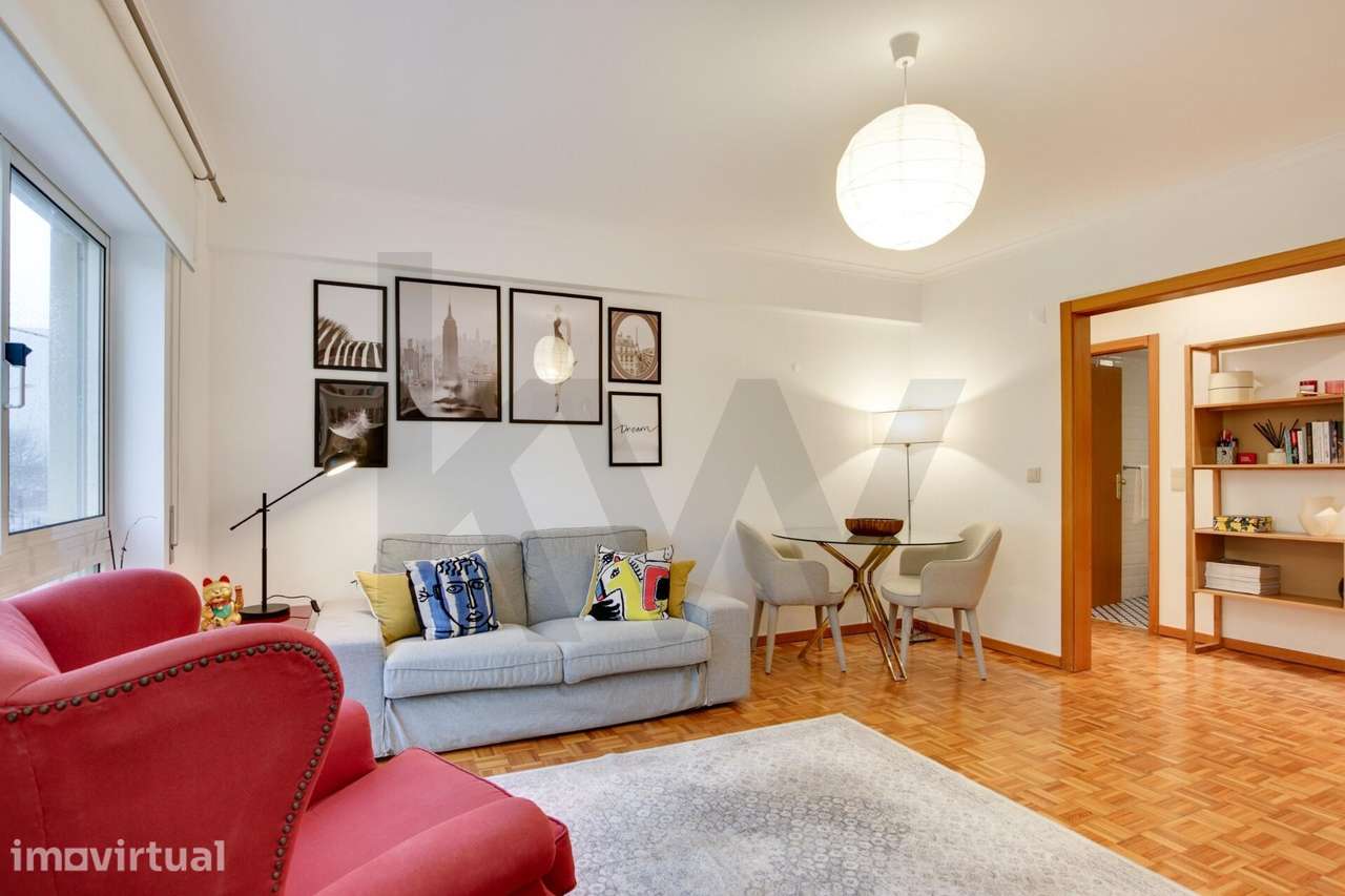 APARTAMENTO T2 | TELHEIRAS ALTO DA FAIA | 104 M2 | RENOVADO | 2 ELEVAD - Grande imagem: 3/35