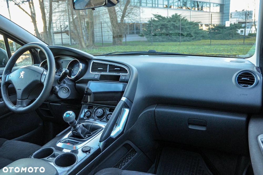 Peugeot 3008 1.6 Premium - 10