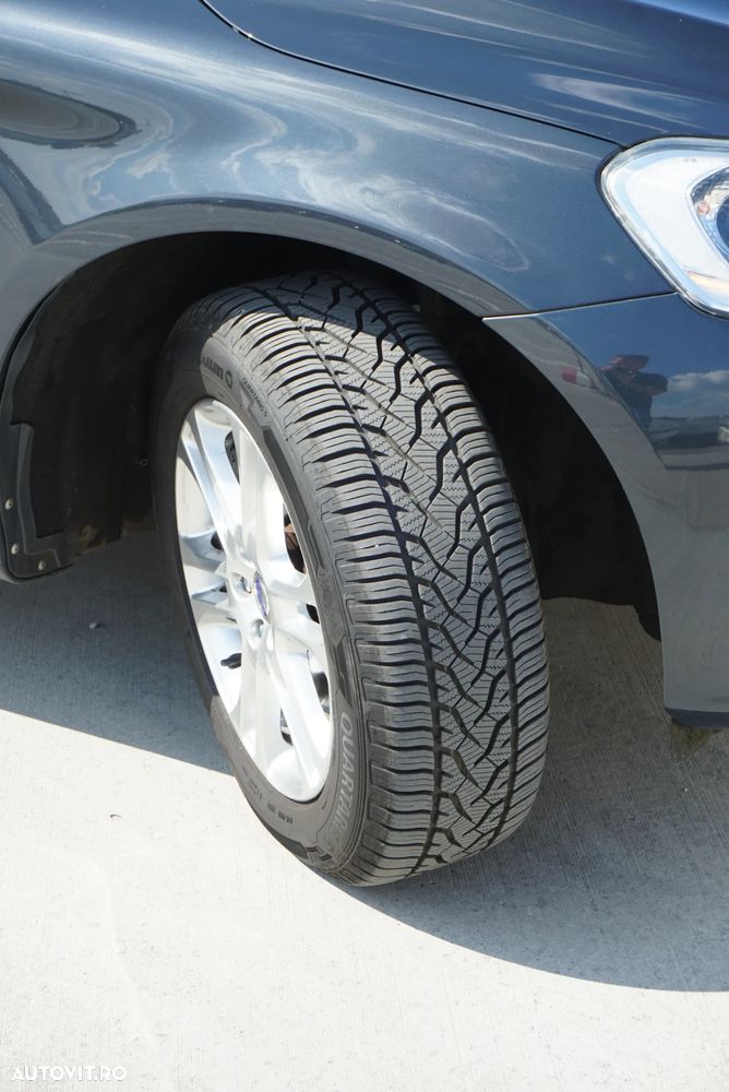 Volvo XC 60 D5 AWD Geartronic Summum - 25