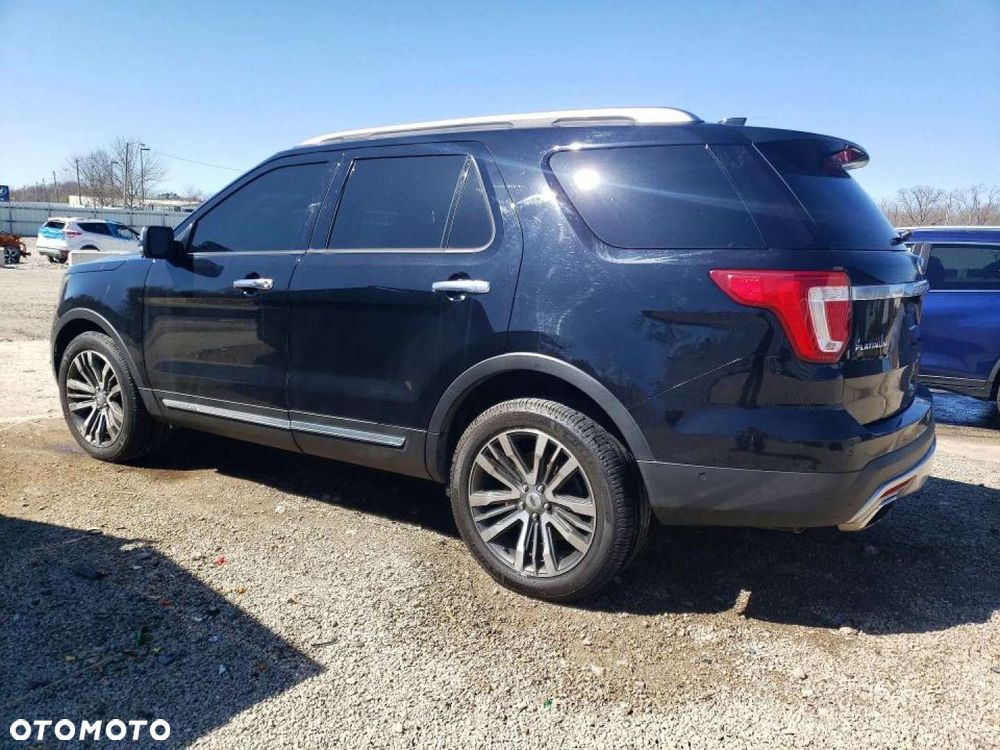 Ford Explorer - 3