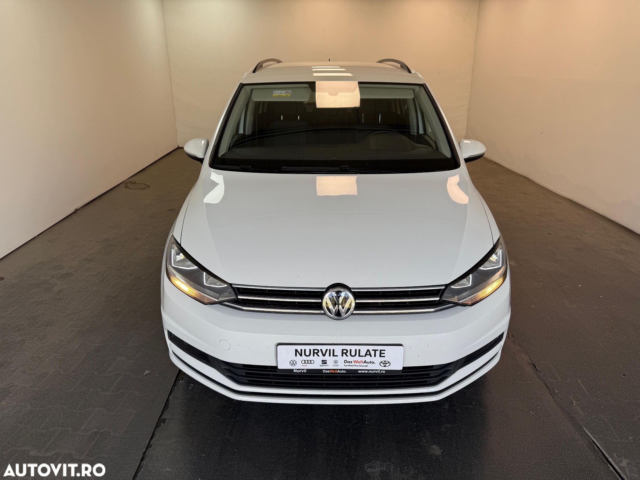 Volkswagen Touran 2.0 TDI Comfortline - 16
