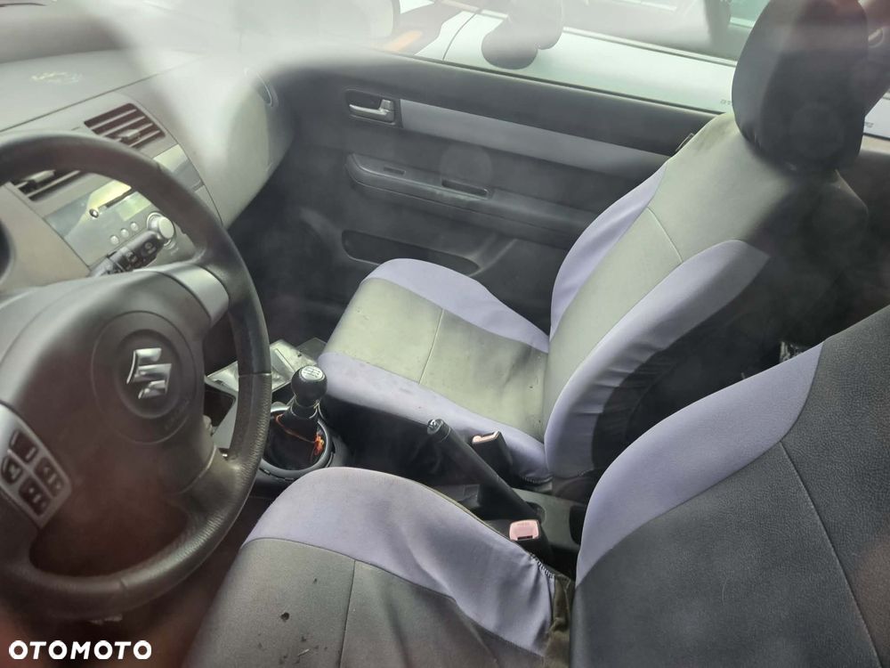 Suzuki Swift 1.3 DDiS Comfort - 7