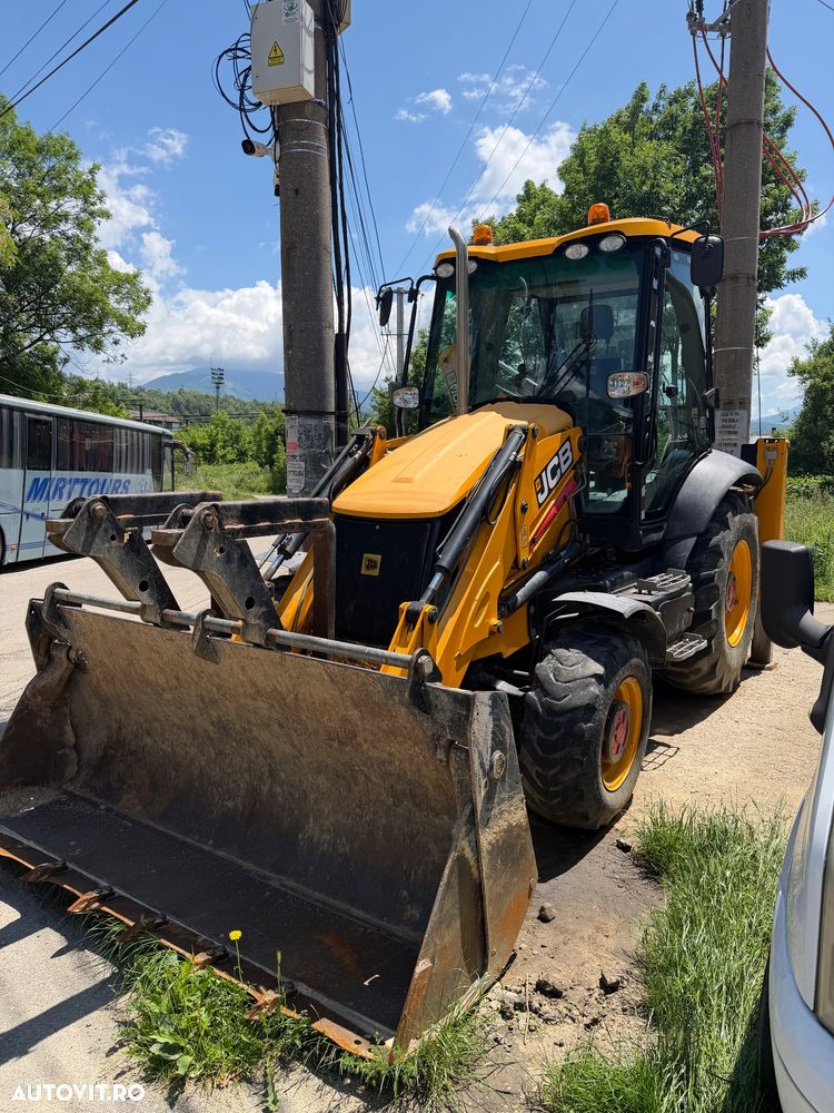 JCB 3CX - 8