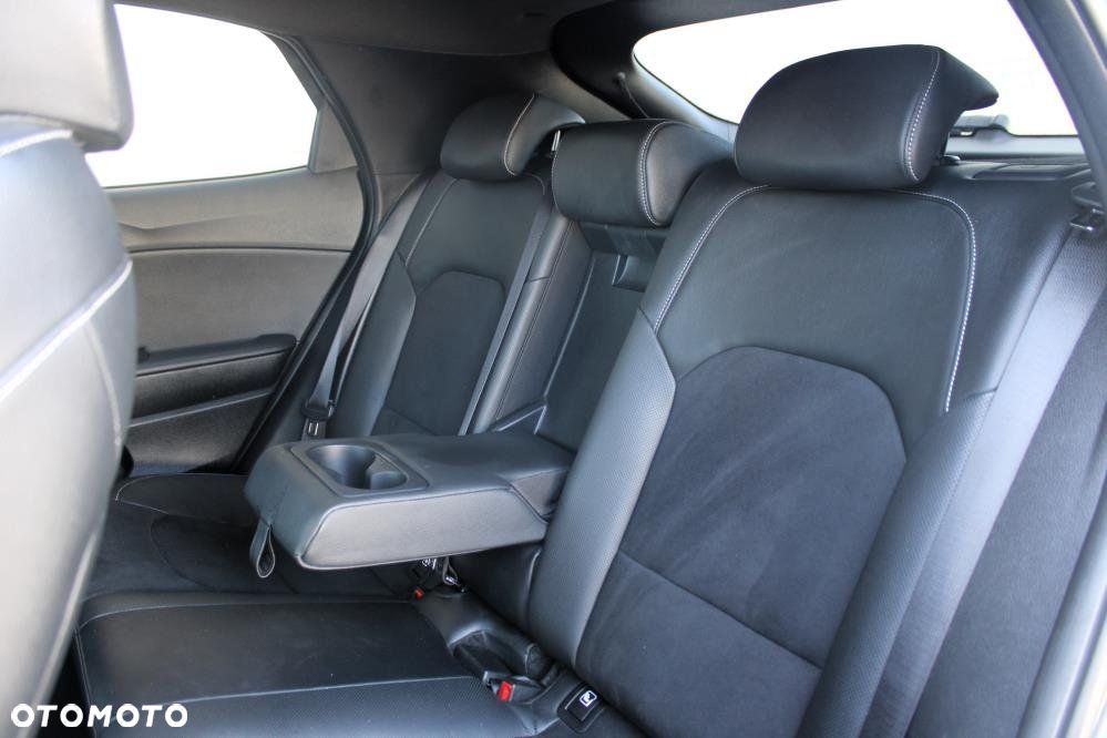 Kia XCeed - 12