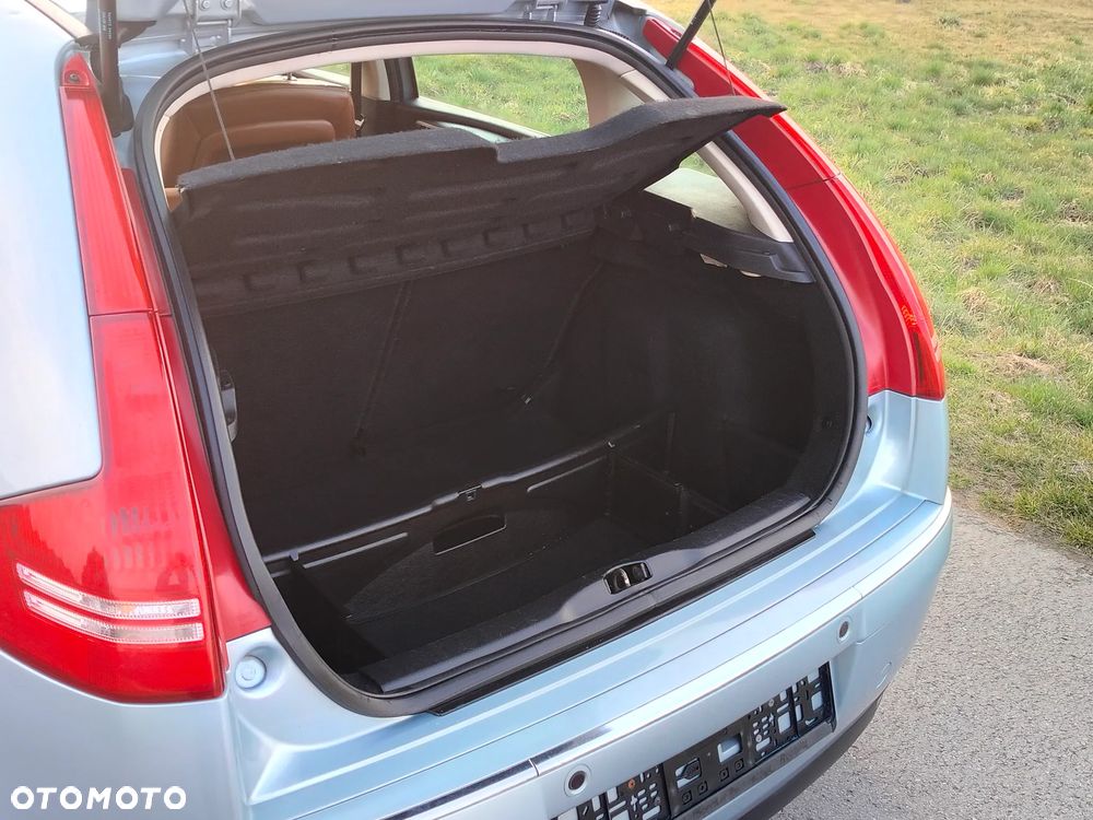 Citroën C4 1.6 16V Exclusive - 34