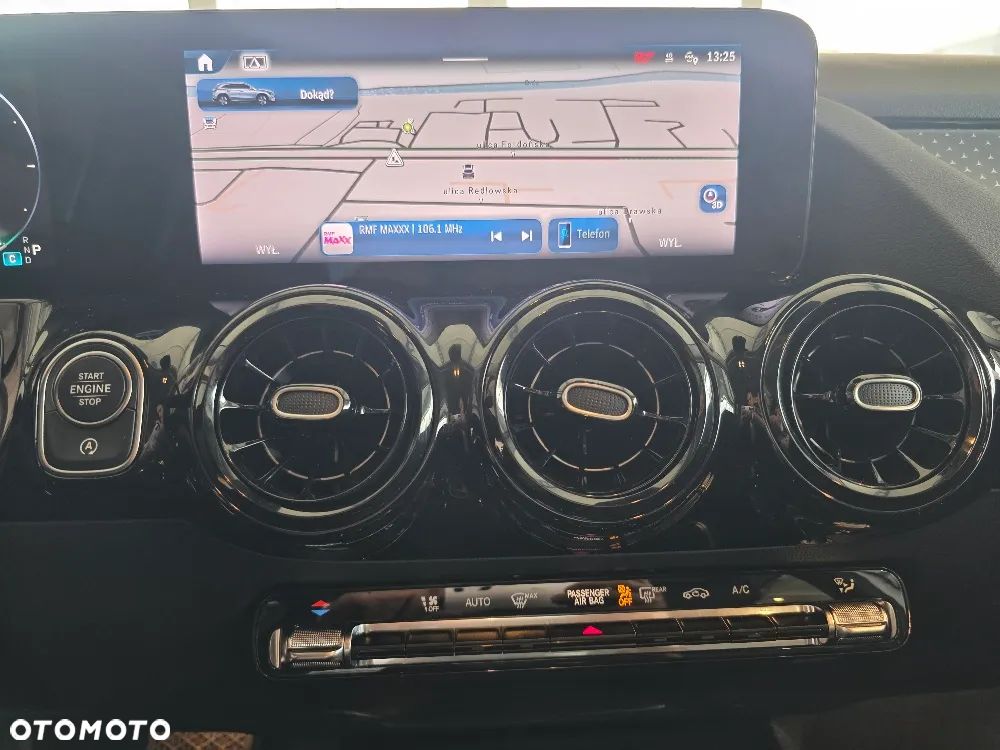 Mercedes-Benz GLA 200 Style - 13