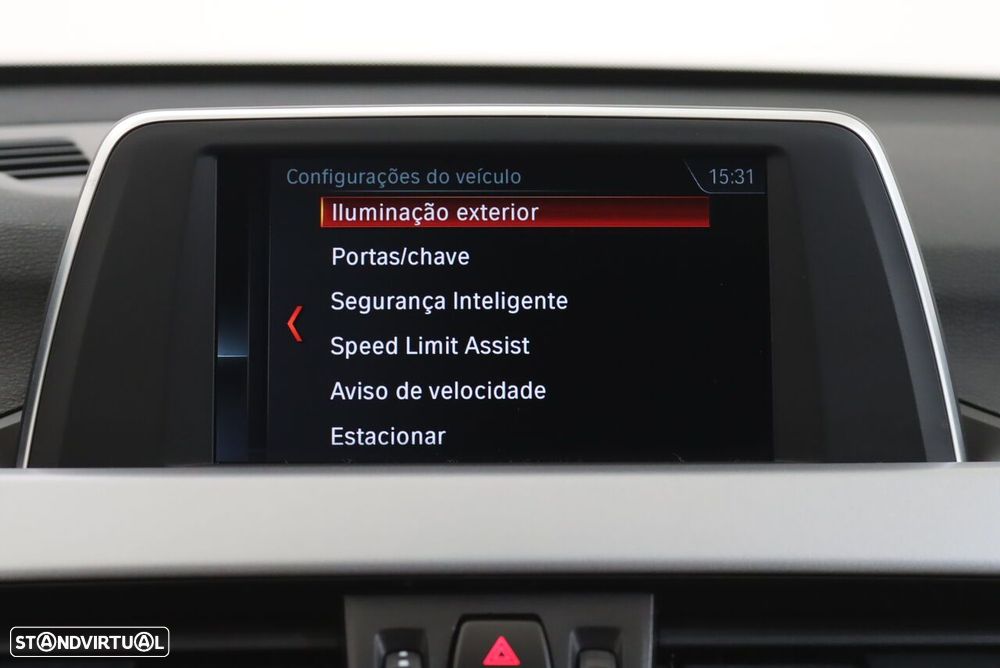 BMW X1 16 d sDrive Advantage Auto - 26