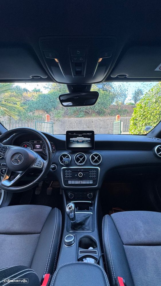 Mercedes-Benz A 180 d AMG Line - 6