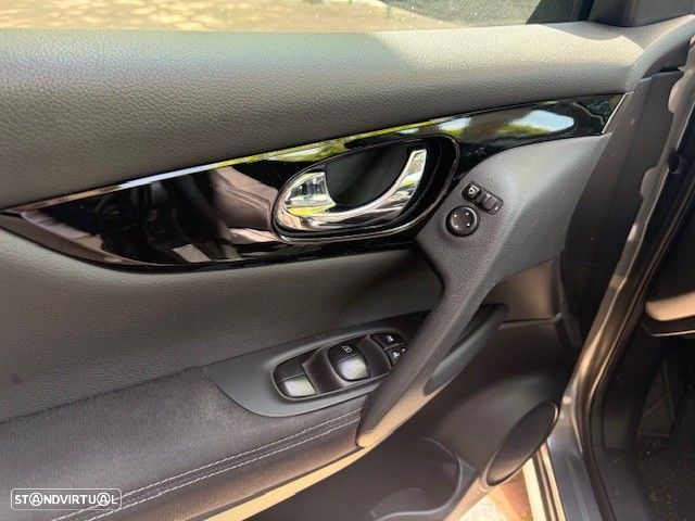 Nissan Qashqai 1.5 dCi N-Connecta - 12