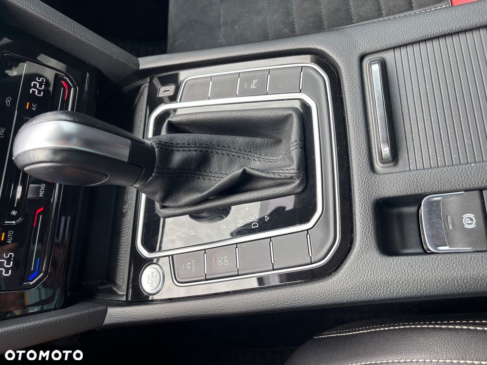 Volkswagen Passat 1.5 TSI EVO Elegance DSG - 28