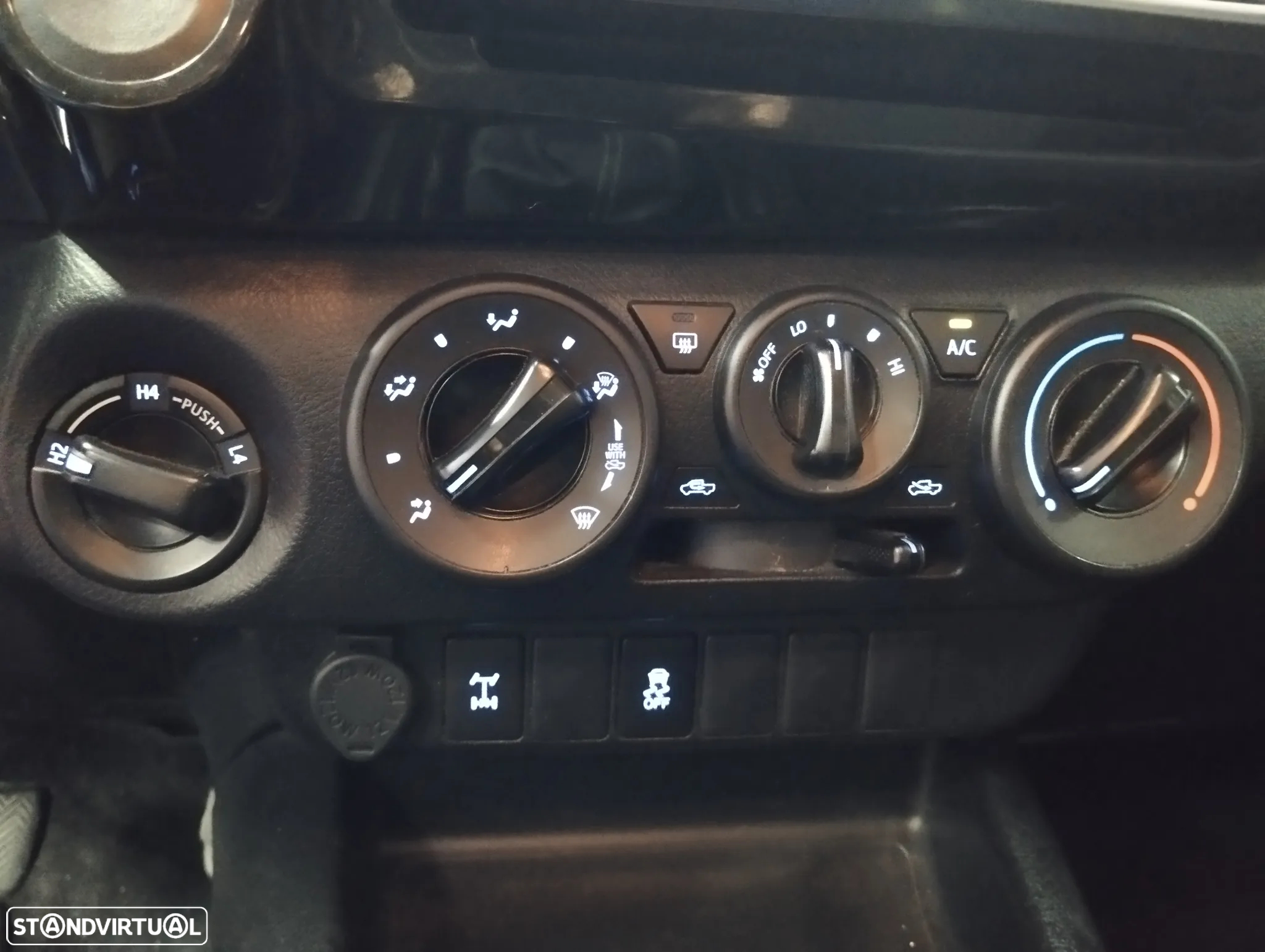 Toyota Hilux 2.4 D-4D 4WD CD CM - 22
