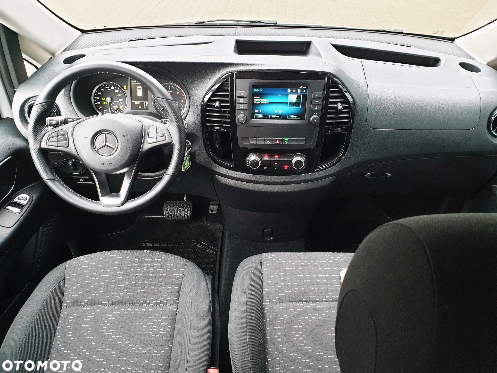 Mercedes-Benz Vito - 9