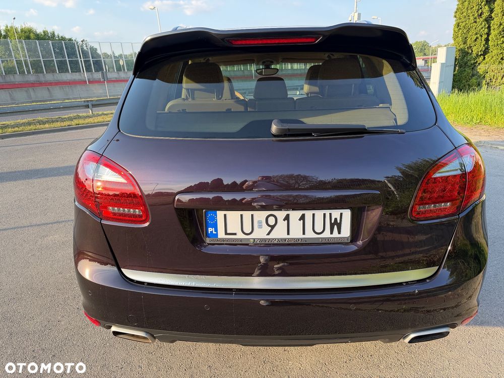 Porsche Cayenne - 5