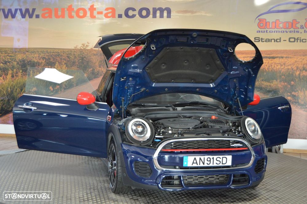 MINI 3 Portas John Cooper Works Auto Desportiva - 16