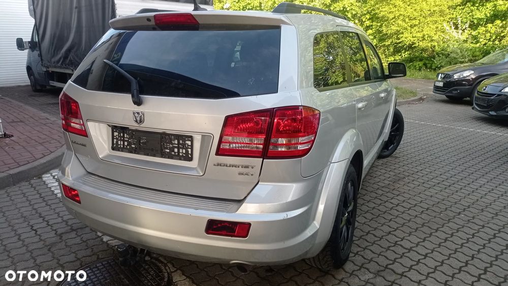 Dodge Journey 2.4 SXT - 18