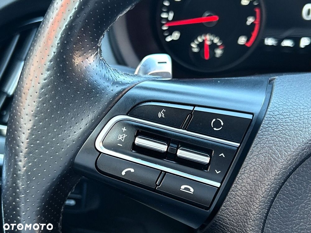 Kia Stinger 3.3 T-GDI V6 GT AWD - 17