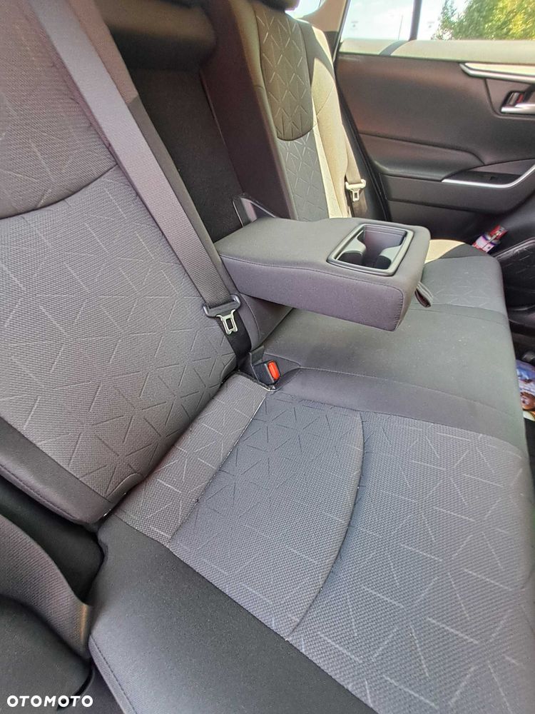 Toyota RAV4 - 7