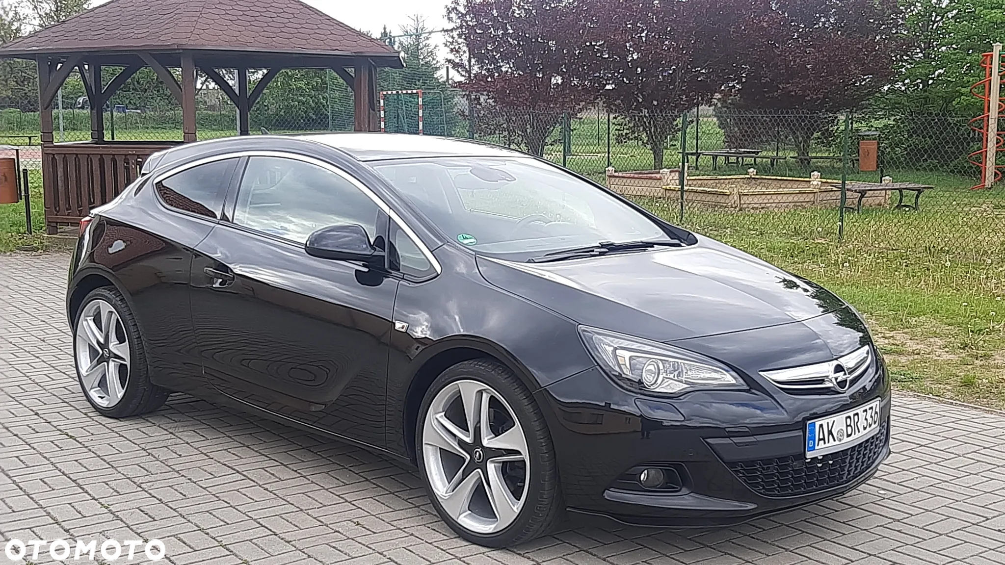 Opel Astra GTC 1.4 Turbo - 11