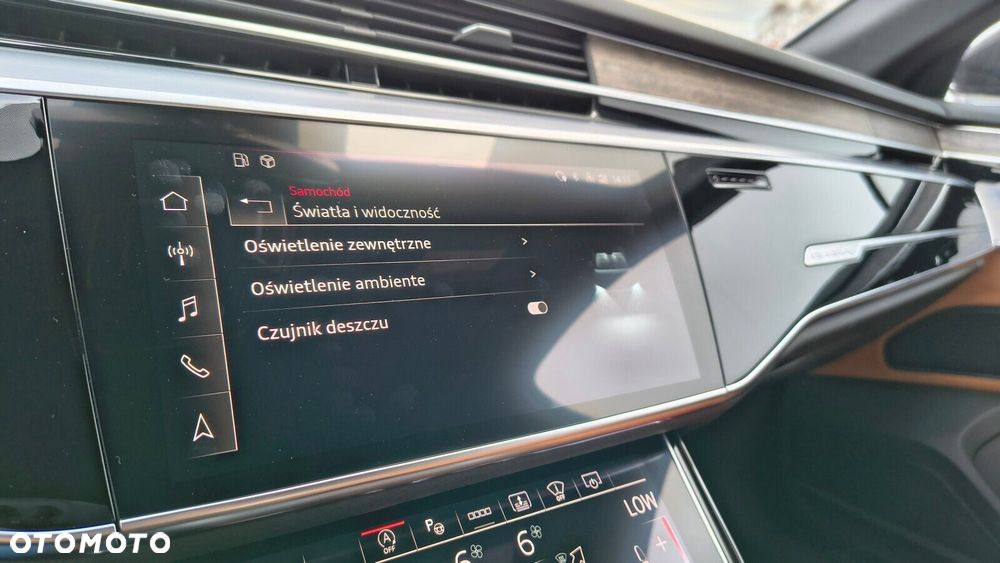 Audi A8 - 30