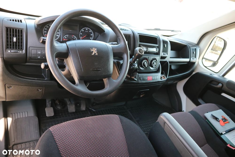 Peugeot BOXER 3,0 177KM,! 8palet + WINDA krajowy!! - 37