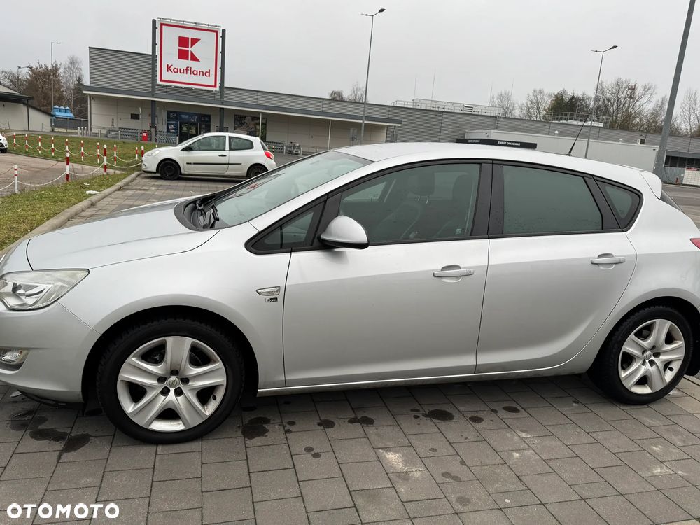 Opel Astra 1.4 T Edition 150 - 23
