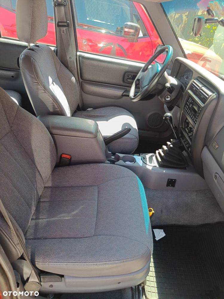Jeep Cherokee 2.5 Sport - 4