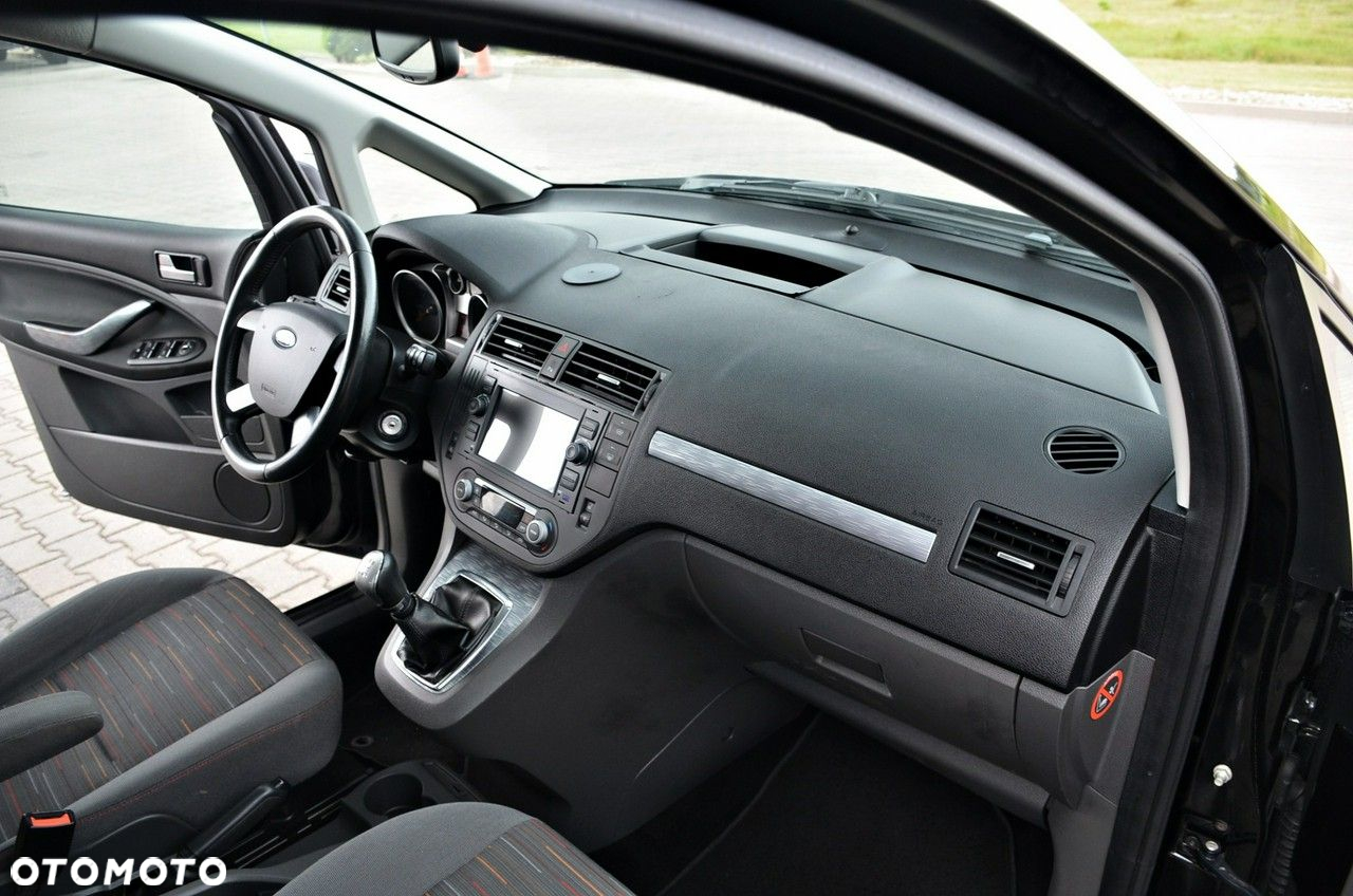 Ford C-MAX - 24