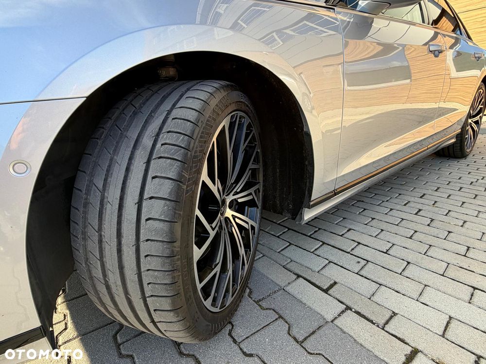 Audi A8 - 11