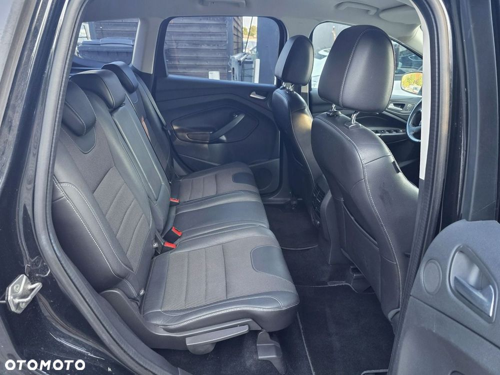 Ford Kuga - 27