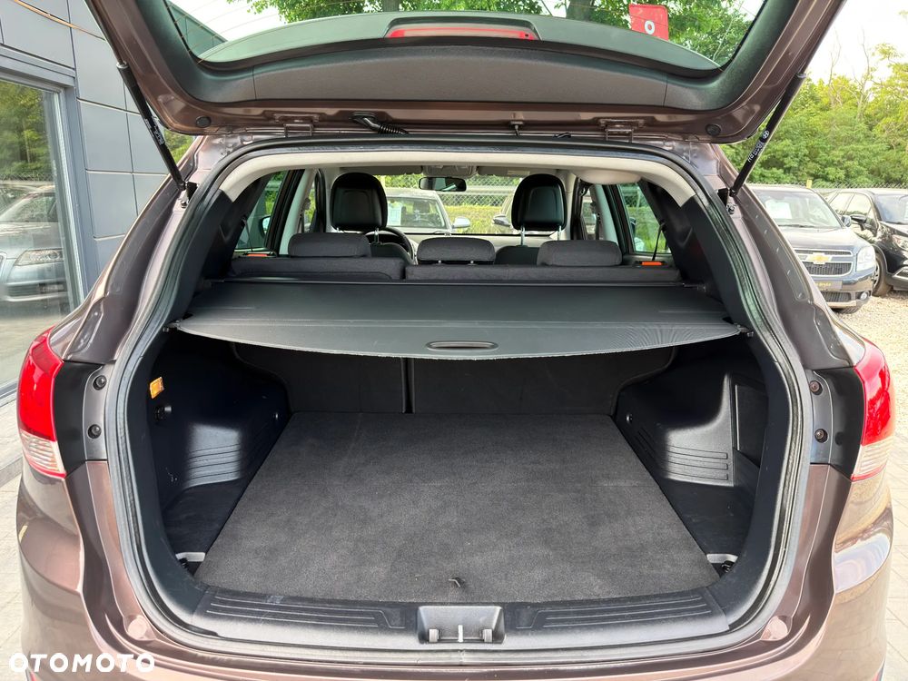 Hyundai ix35 2.0 Premium 2WD - 24