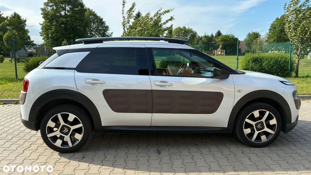 Citroën C4 Cactus 1.2 PureTech Shine Edition S&S ETG - 3