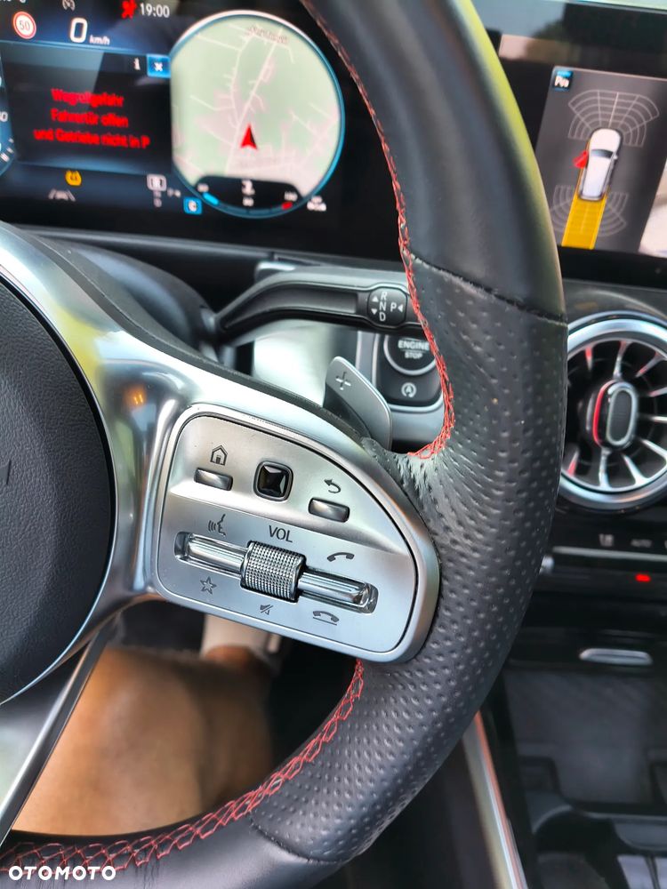 Mercedes-Benz GLB AMG 35 4-Matic - 13