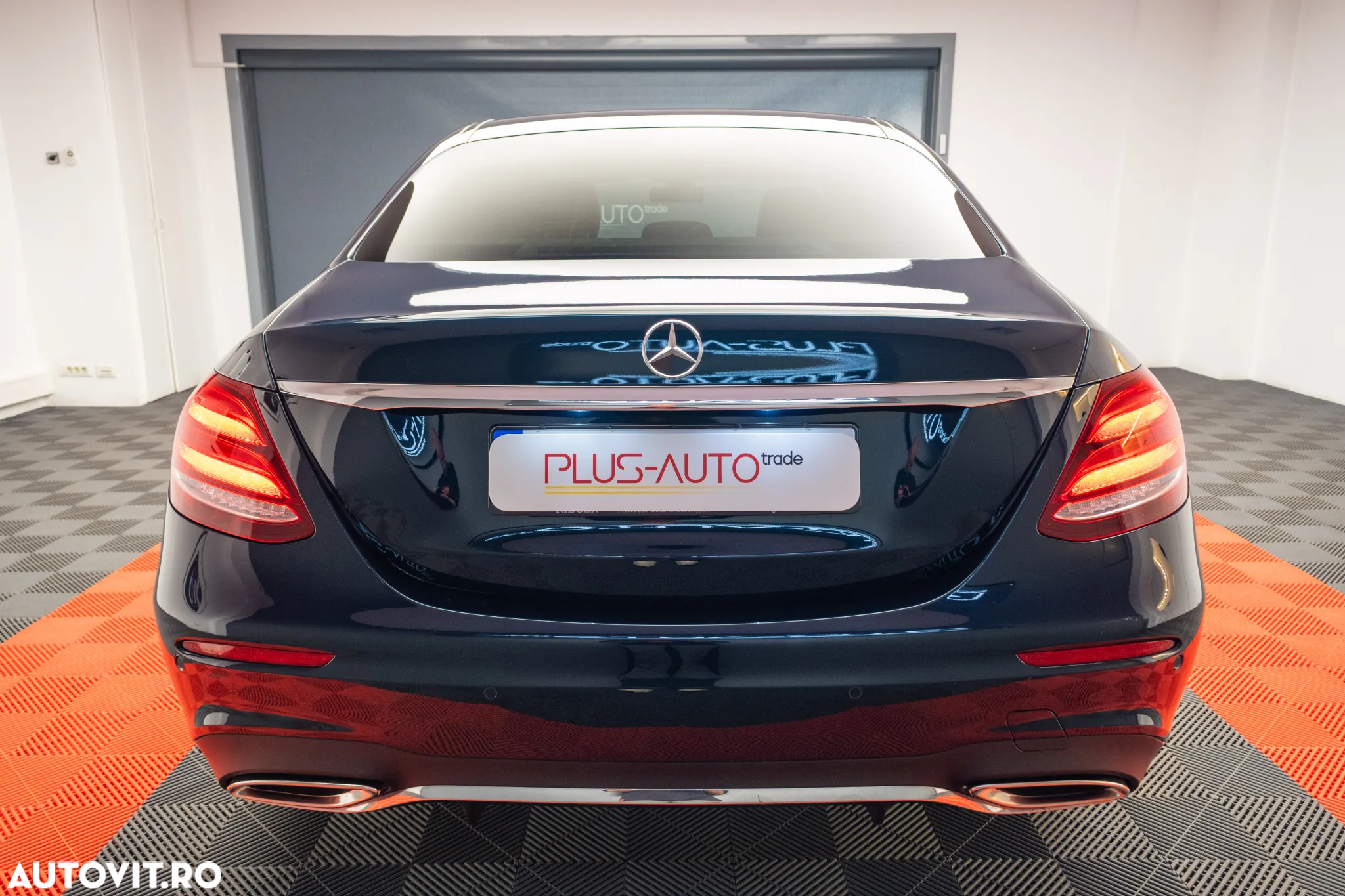 Mercedes-Benz E - 6
