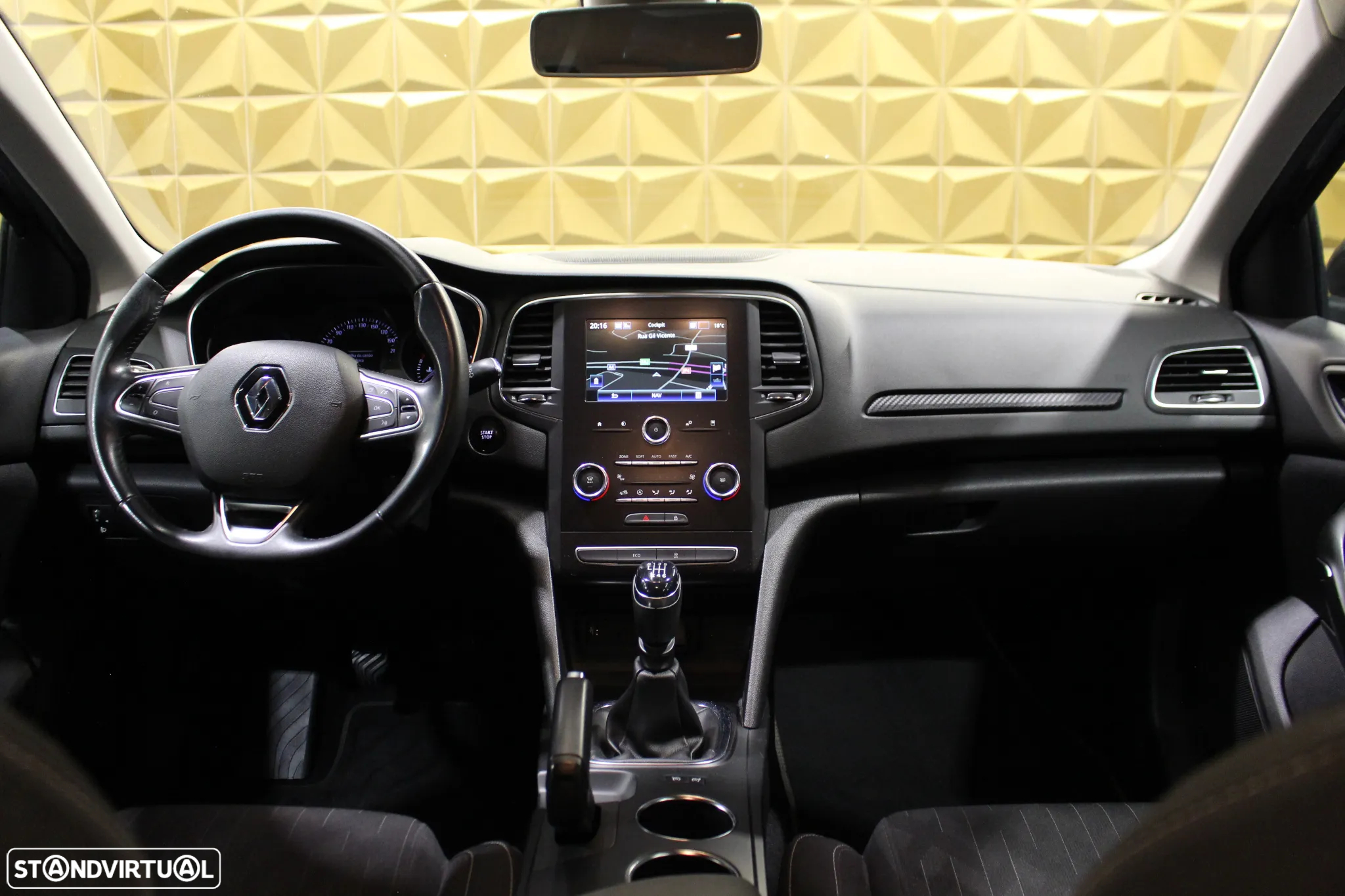 Renault Mégane 1.5 Blue dCi Limited - 21