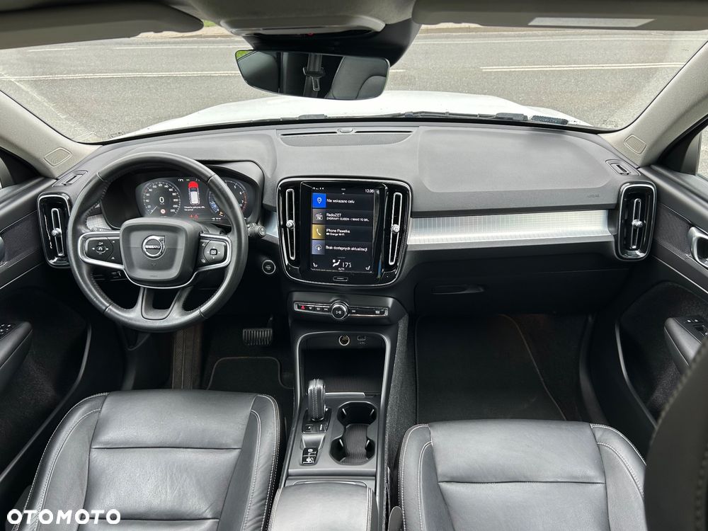 Volvo XC 40 T5 AWD Momentum Pro - 17
