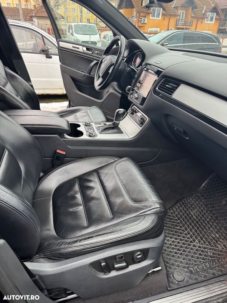 Volkswagen Touareg - 16