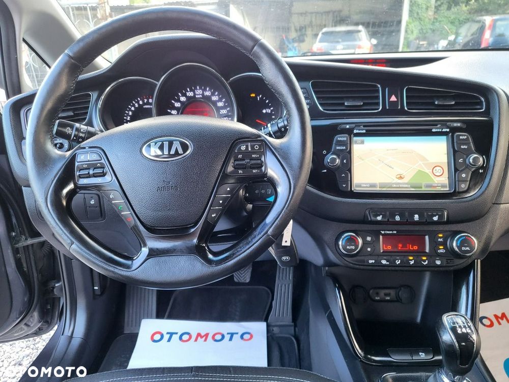 Kia Ceed - 14