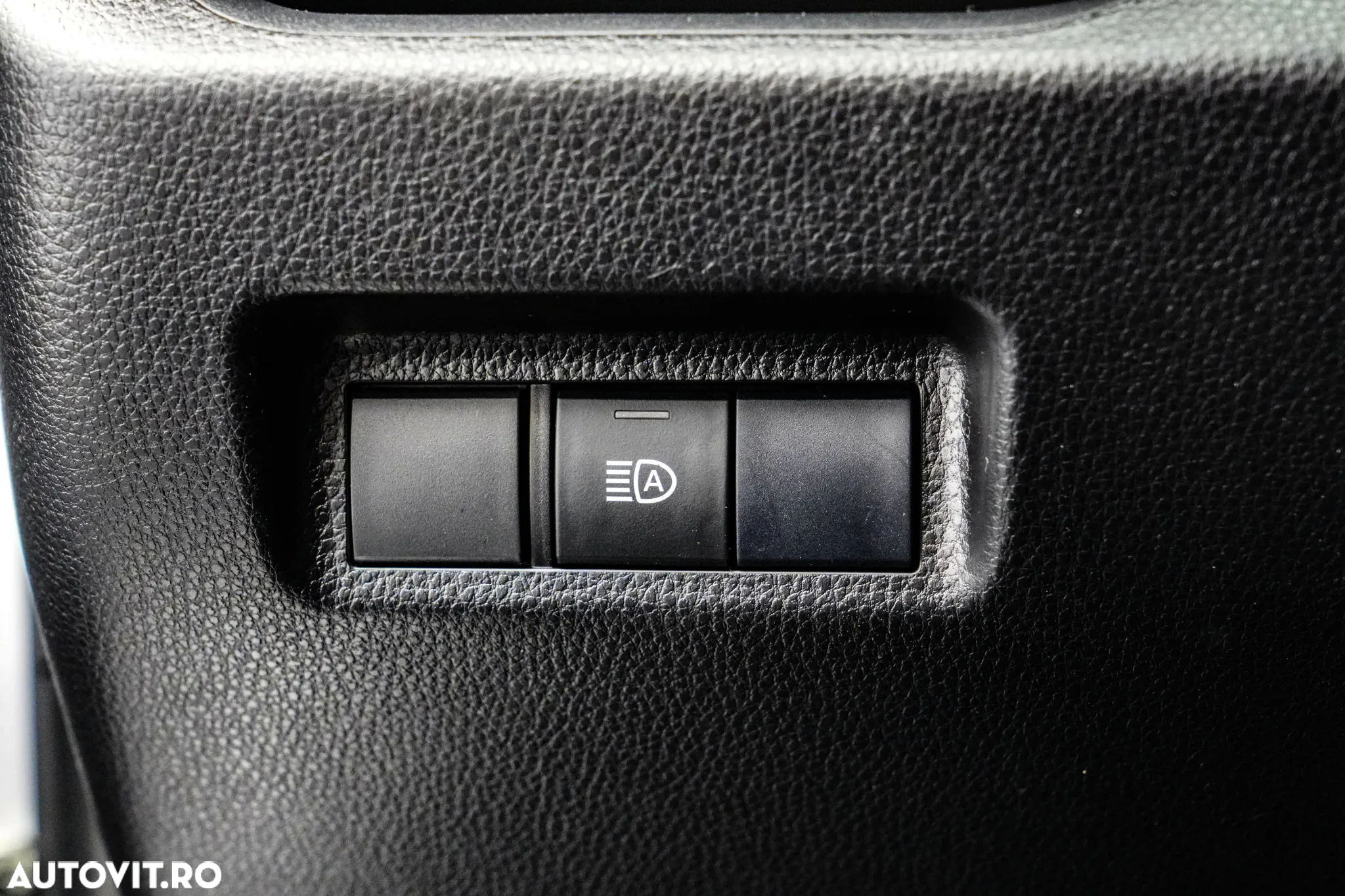 Toyota RAV4 2.5 Hybrid VVT-iE 4x2 Dynamic - 28