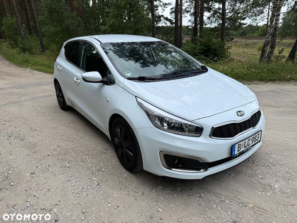 Kia Ceed 1.6 GDI ISG Spirit - 3