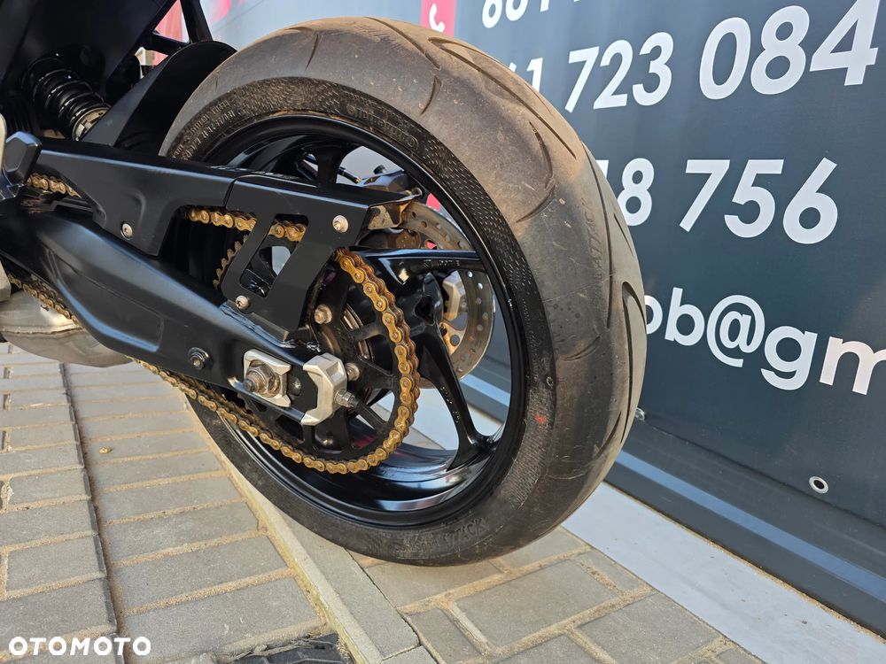 Triumph Trident - 10