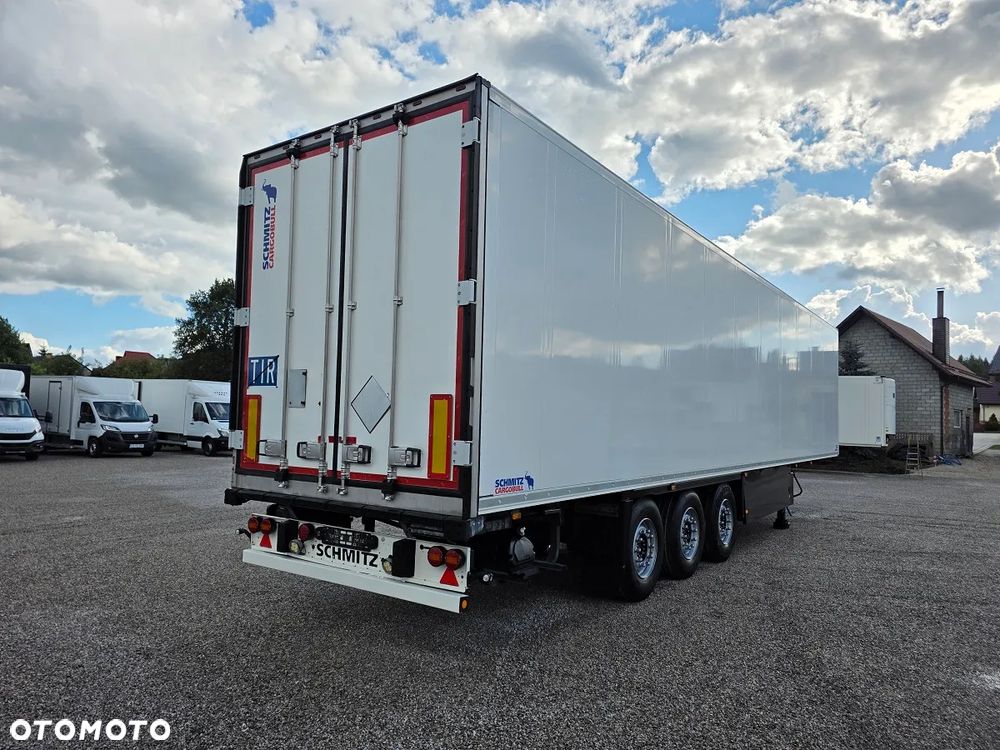 Schmitz Cargobull CHŁODNIA THERMO KING  / ŚCIANA 7 CM / - 9