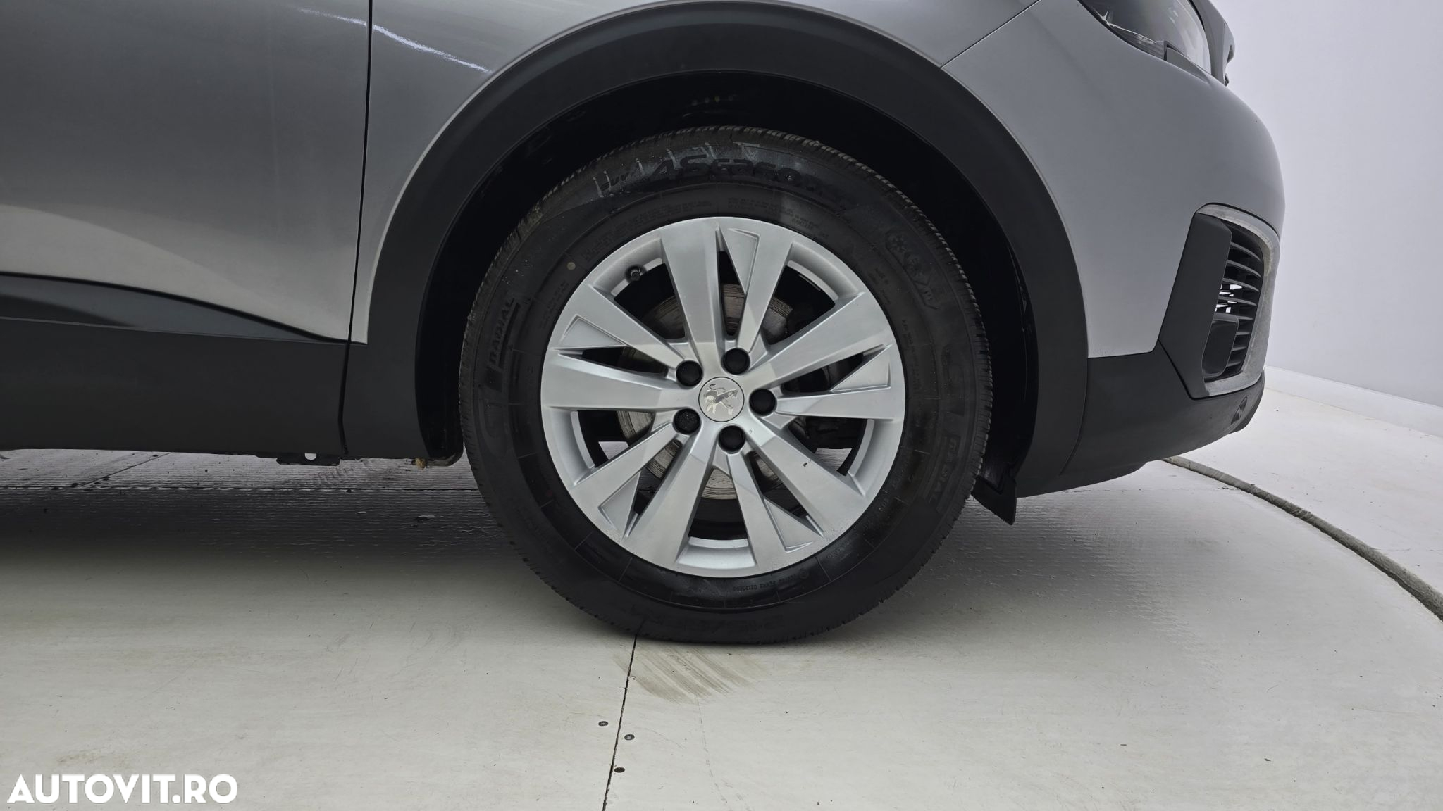 Peugeot 5008 - 23